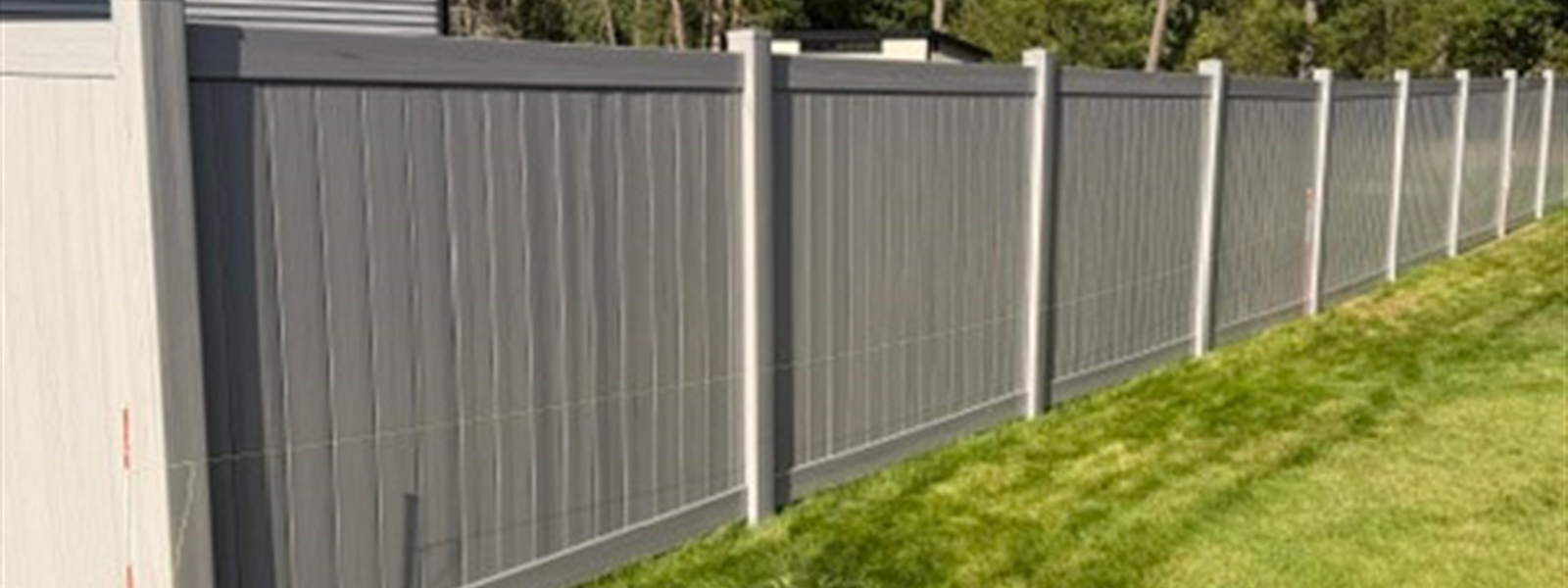 Magnolia Smooth-Grain Vinyl Fence Installation Project in Chippewa Falls, WI